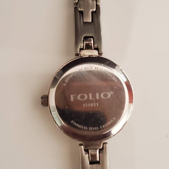 Folio Women's Stainless Steel‎ Bracelet 21mm Watch with Blue Face Fresh Battery - Picture 7 of 9